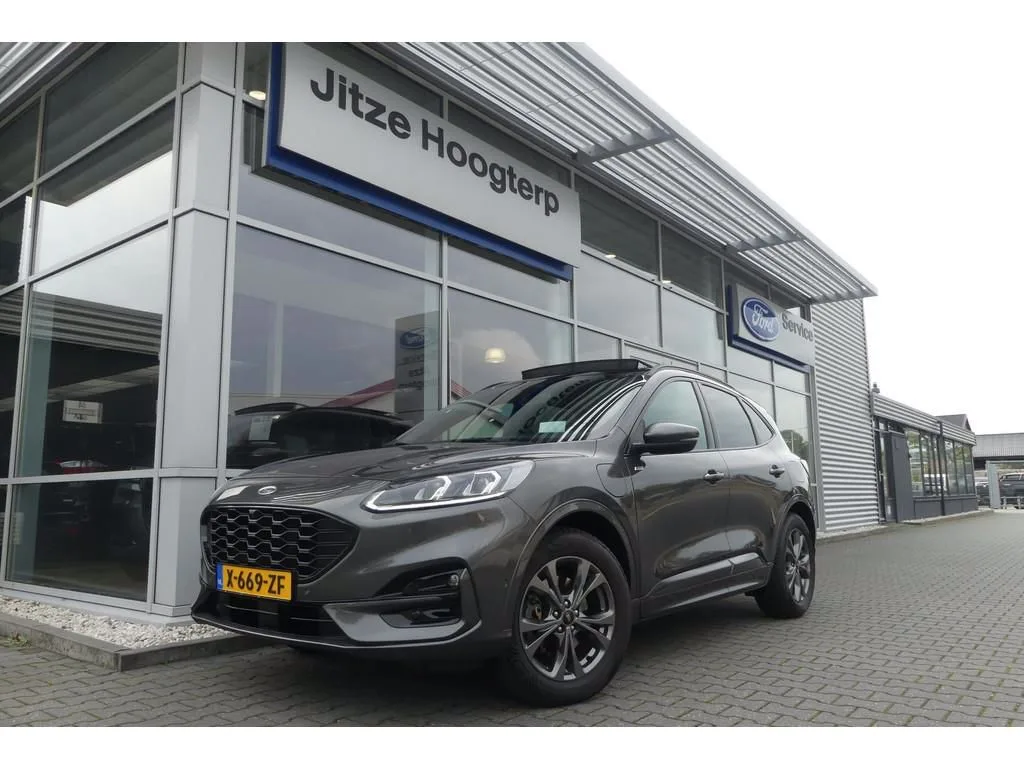 Ford Kuga (2021) — foto 1