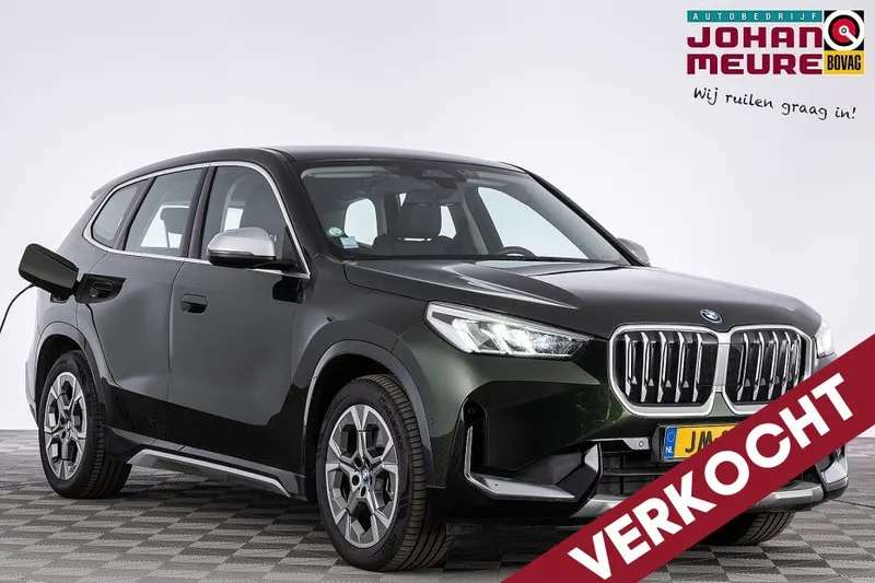 BMW iX1 (2023)