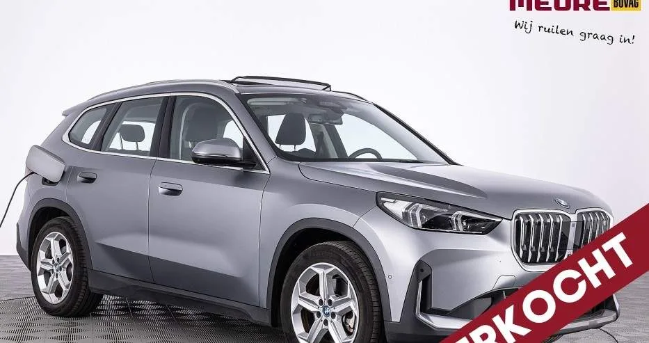 BMW iX1 (2023) — foto 1