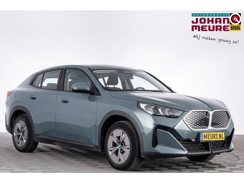 BMW iX2 (2025) — foto 1