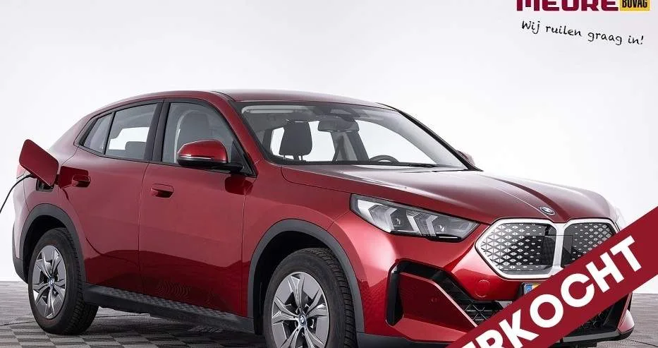 BMW iX2 (2025) — foto 1
