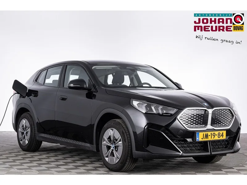 BMW iX2 (2025) — foto 1