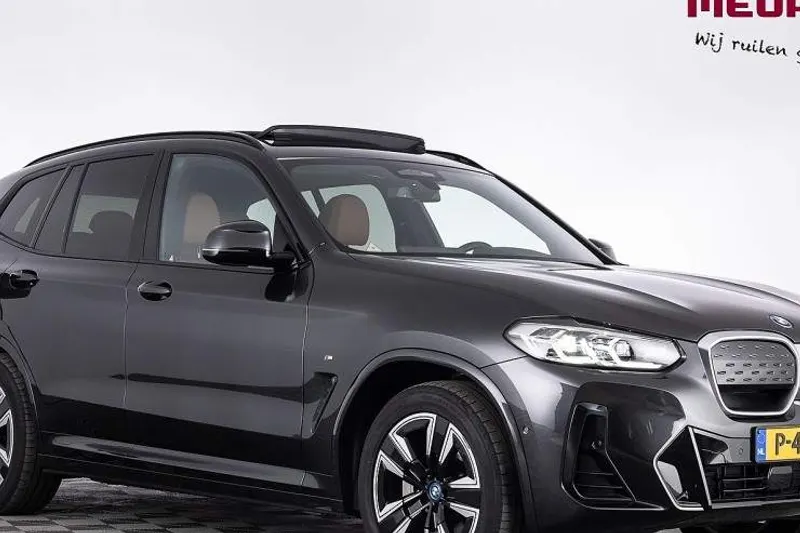 BMW iX3 (2022)
