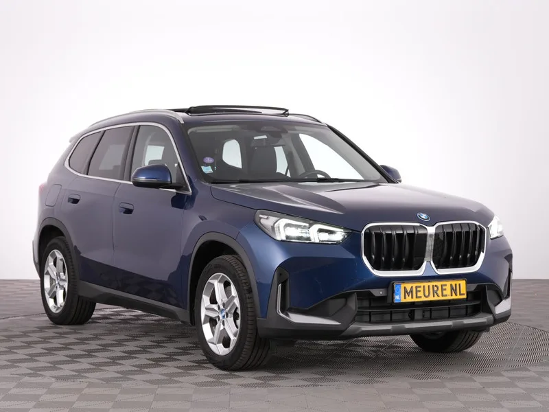 BMW X1 (2023) — foto 1