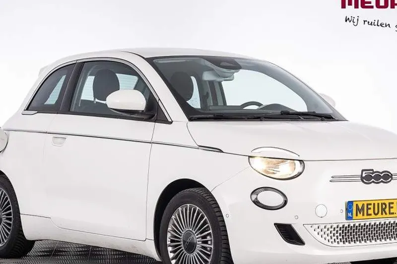 Fiat 500e (2023)