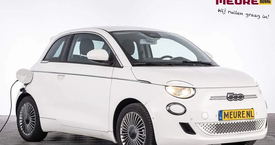 Fiat 500e (2023) — foto 1