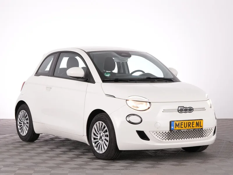 Fiat 500e (2023) — foto 1