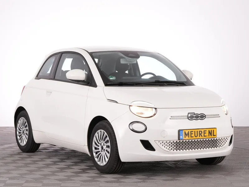 Fiat 500e (2023) — foto 1