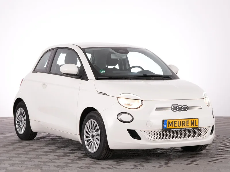 Fiat 500e (2023) — foto 1