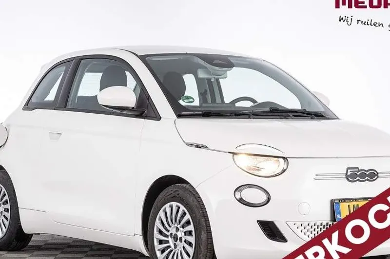 Fiat 500e (2023)