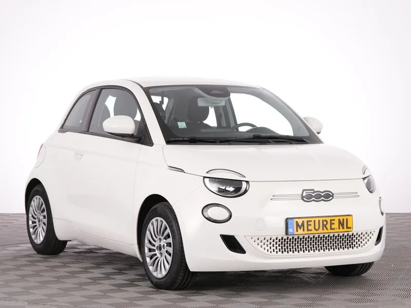 Fiat 500e (2023) — foto 1