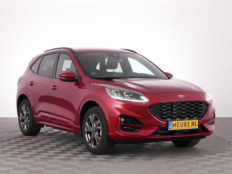 Ford Kuga (2022) — foto 1