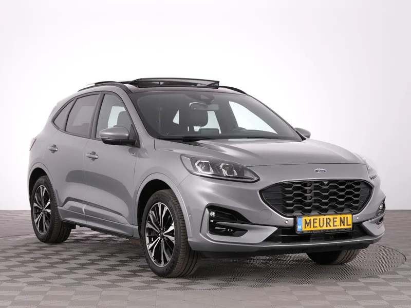 Ford Kuga (2023) — foto 1
