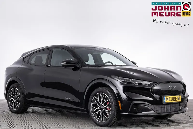 Ford Mustang (2024)