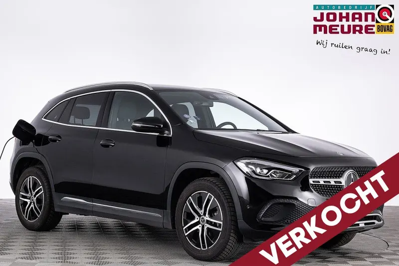 Mercedes-Benz GLA (2022)