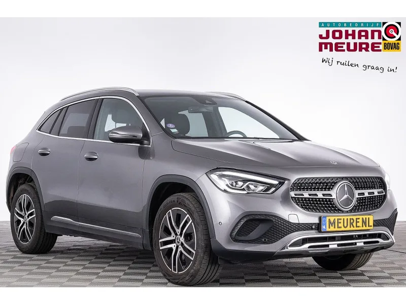 Mercedes-Benz GLA (2022) — foto 1