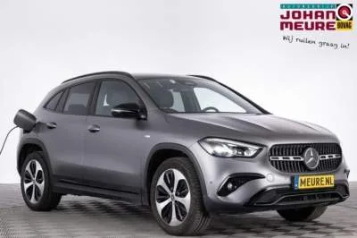 Mercedes-Benz GLA (2025) — foto 1
