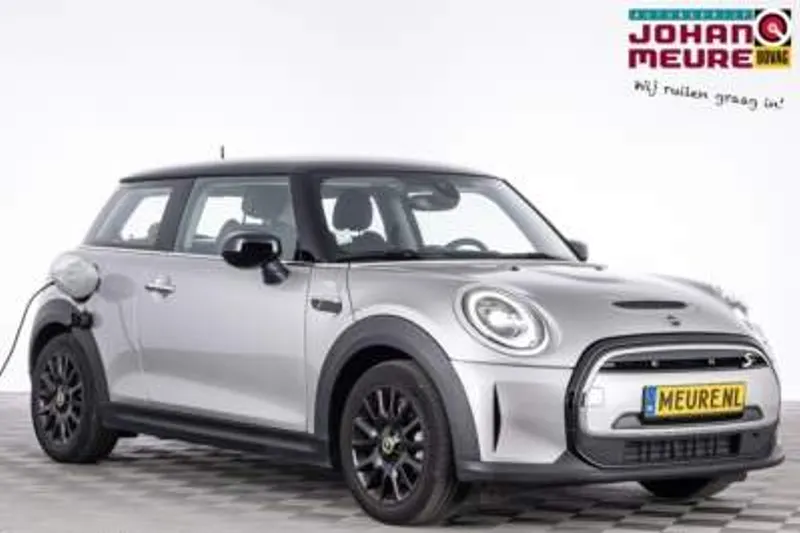 MINI Mini (2023)