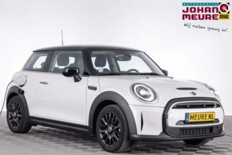 MINI Mini (2023)