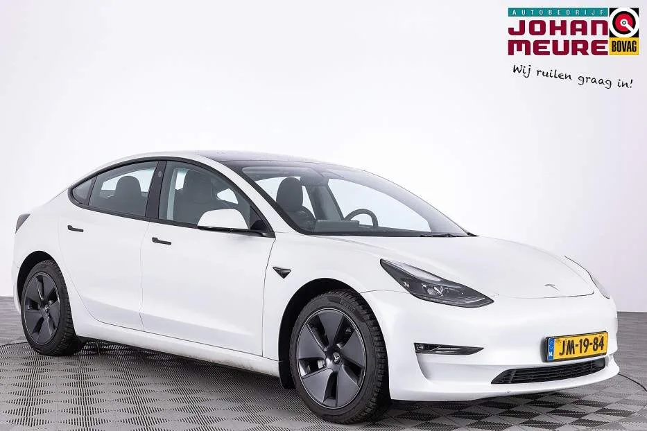 Tesla Model 3 (2023) — foto 1