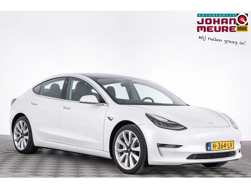 Tesla Model 3 (2020) — foto 1