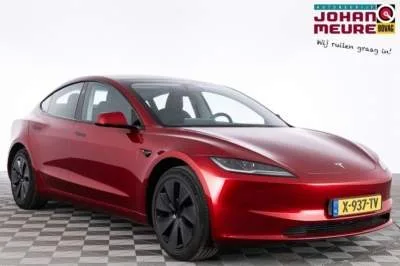 Tesla Model 3 (2024) — foto 1