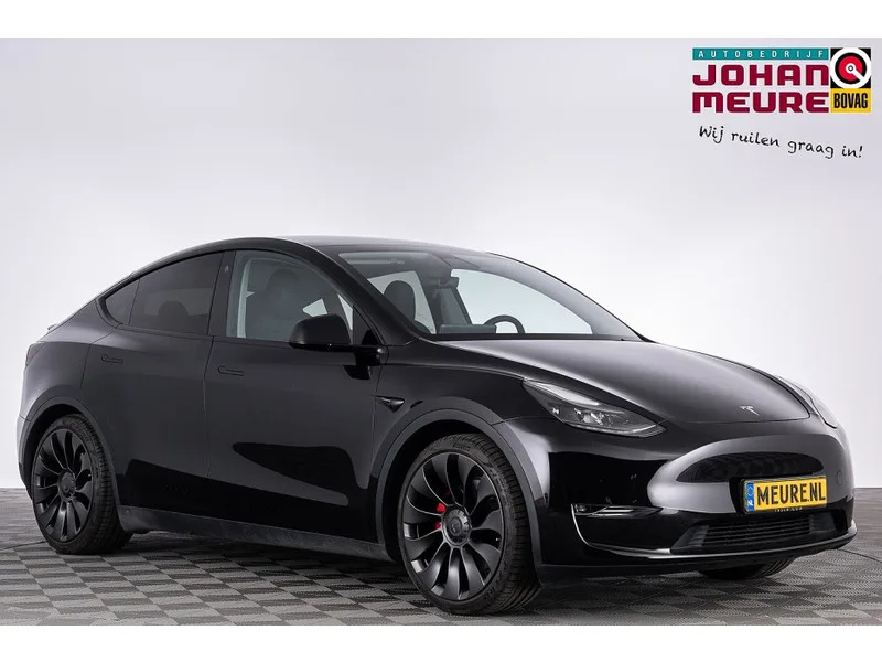 Tesla Model Y (2023) — foto 1
