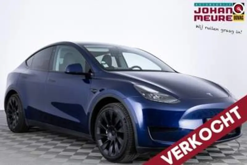Tesla Model Y (2022)