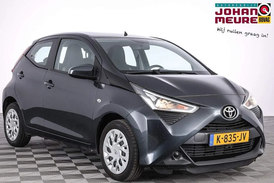 Toyota Aygo (2021) — foto 1