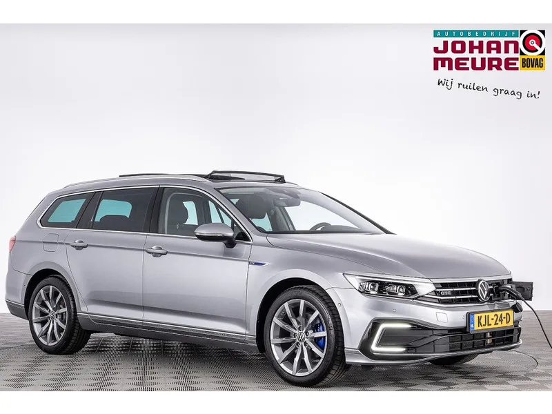 Volkswagen Passat (2021) — foto 1