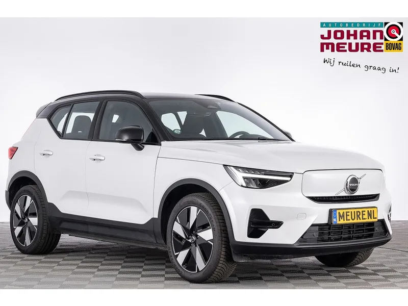 Volvo EX40 (2024) — foto 1