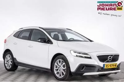 Volvo V40 (2019) — foto 1