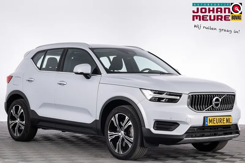 Volvo XC40 (2022)