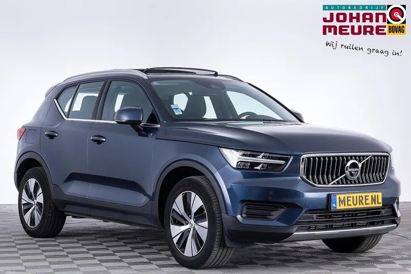 Volvo XC40 (2022)