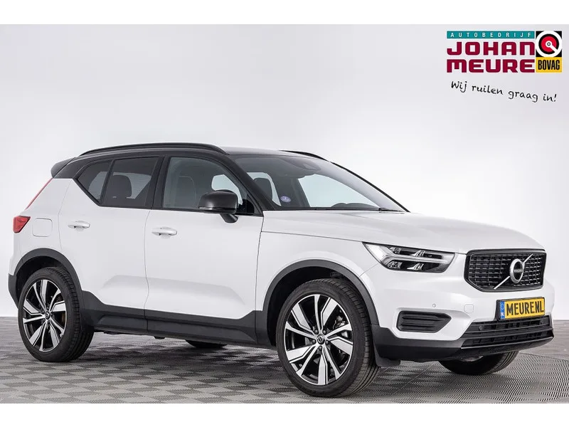 Volvo XC40 (2022) — foto 1
