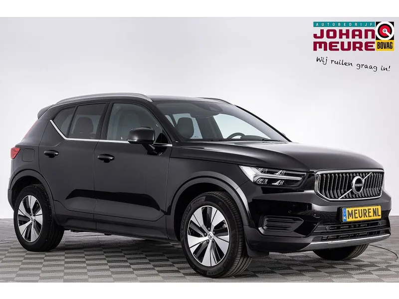 Volvo XC40 (2022) — foto 1