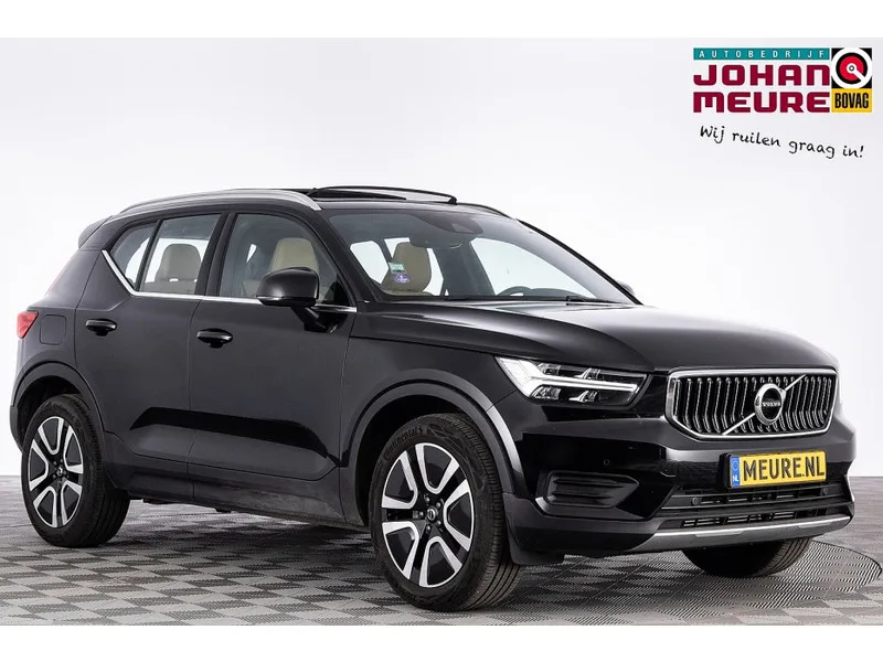 Volvo XC40 (2022) — foto 1