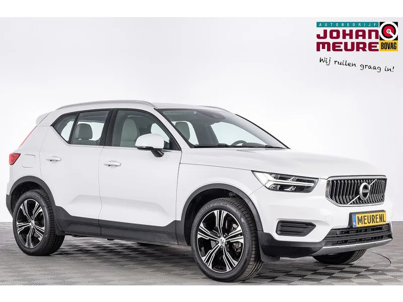 Volvo XC40 (2021) — foto 1