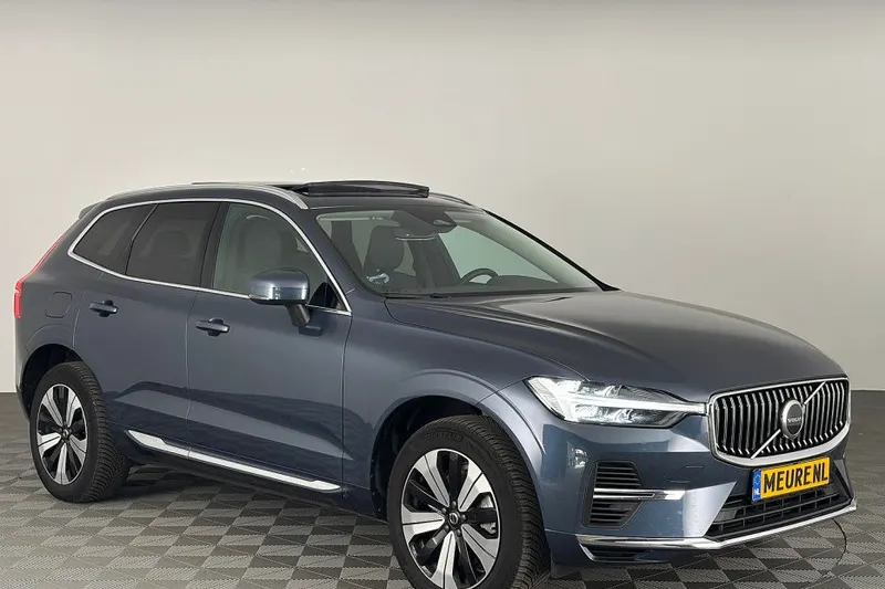 Volvo XC60 (2024)
