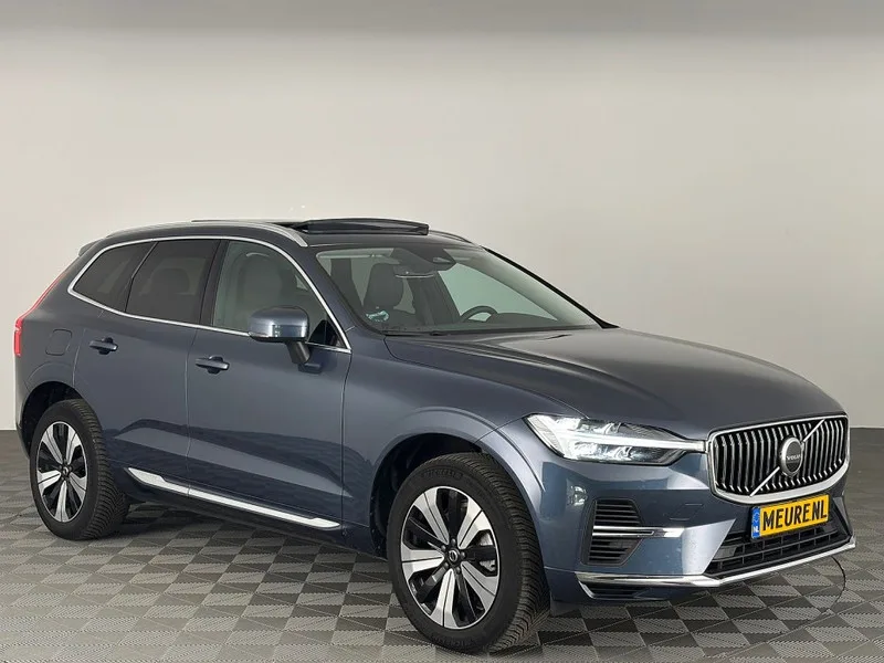Volvo XC60 (2024) — foto 1
