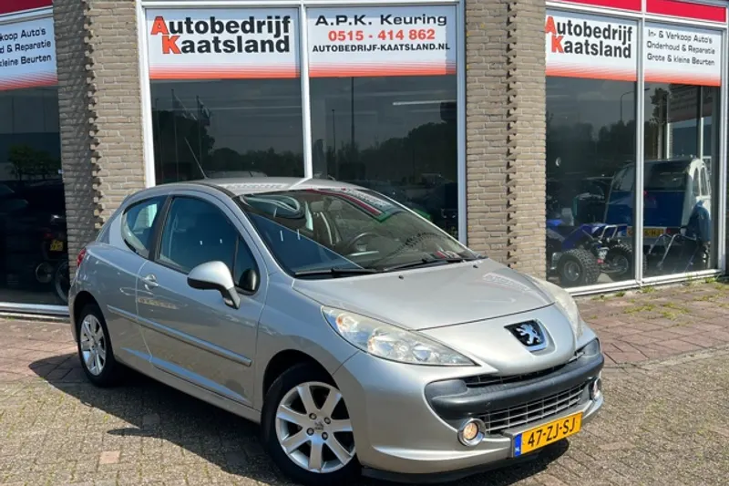 Peugeot 207 (2008)