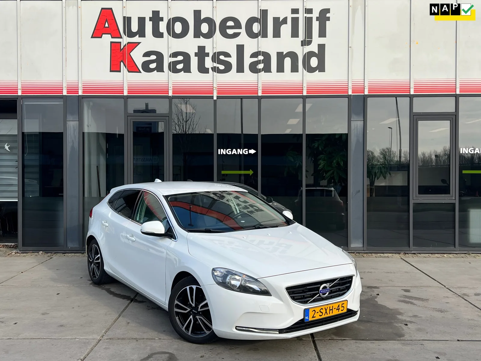 Volvo V40 (2013) — foto 1
