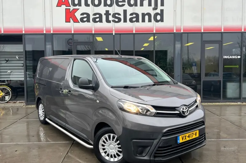 Toyota Proace (2016)