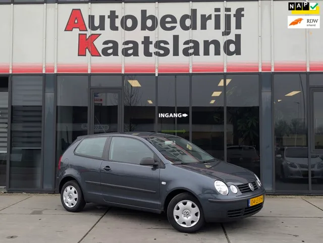 Volkswagen Polo (2003) — foto 1