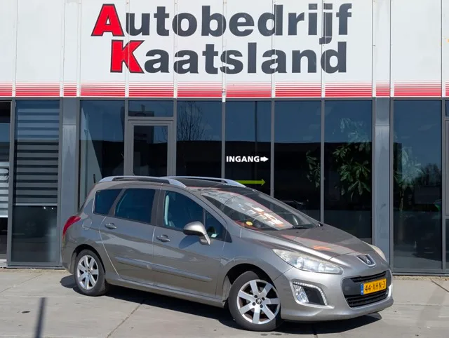 Peugeot 308 (2012) — foto 1