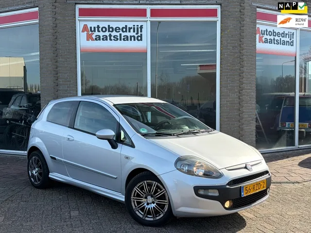 Fiat Punto (2011) — foto 1