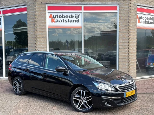 Peugeot 308 (2015) — foto 1