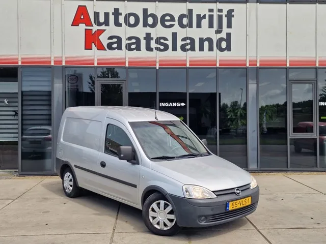 Opel Combo (2008) — foto 1