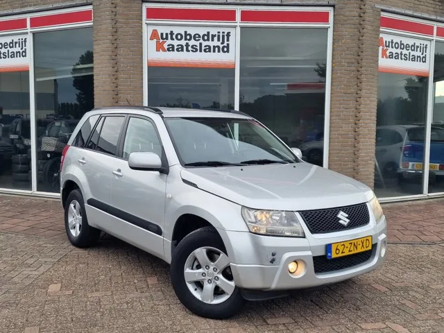 Suzuki Grand Vitara (2008) — foto 1