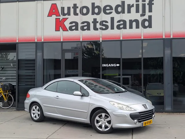 Peugeot 307 CC (2006) — foto 1